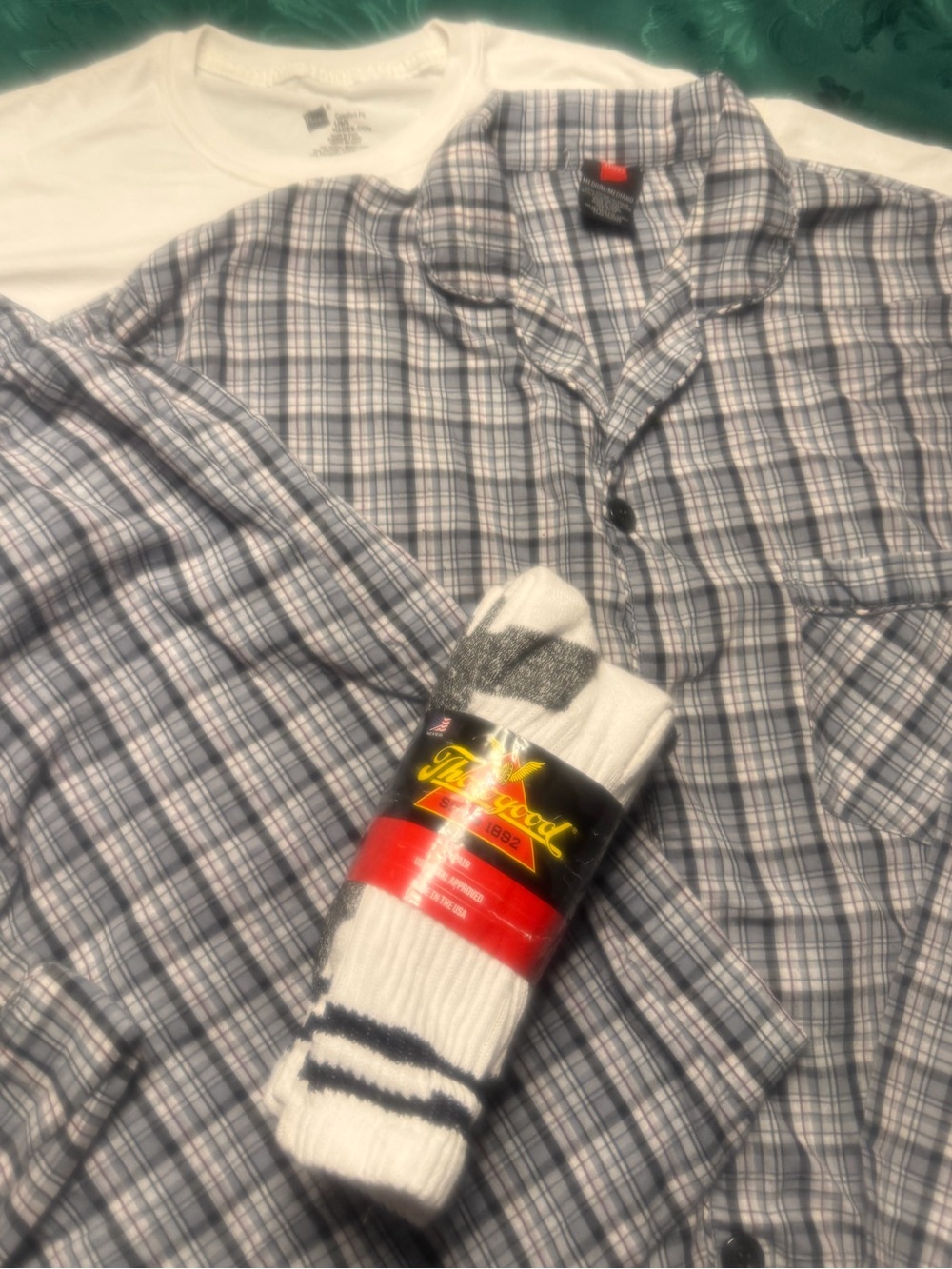 Men’s Hanes pajama M  undershirt L  socks L bundle pajamas are gray and white.